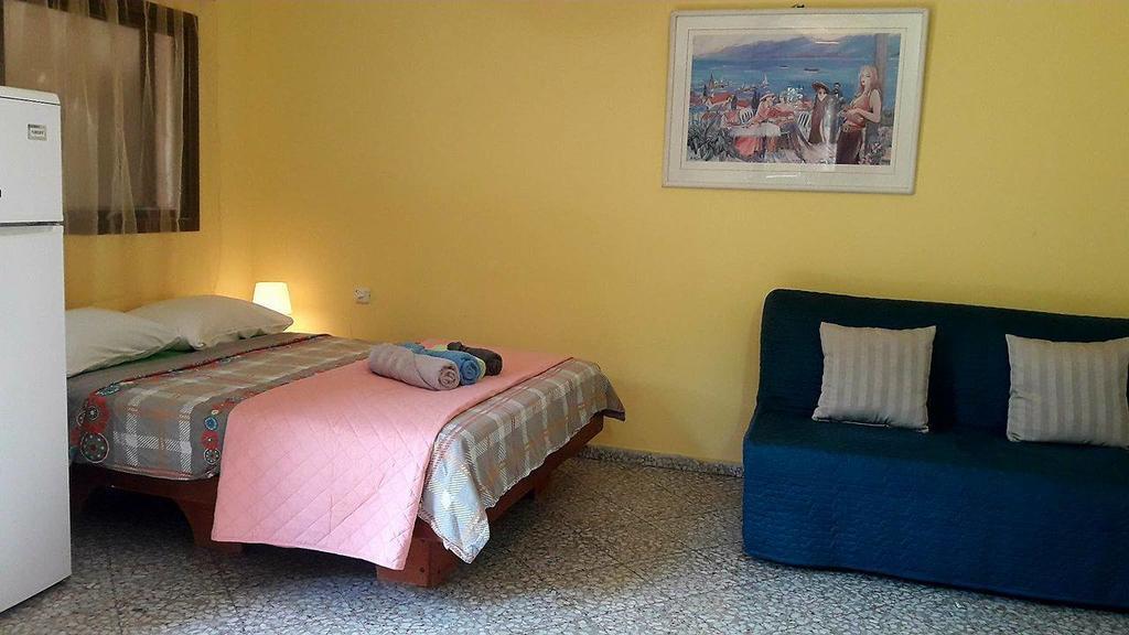Lesanel - Guest House Arad Kültér fotó